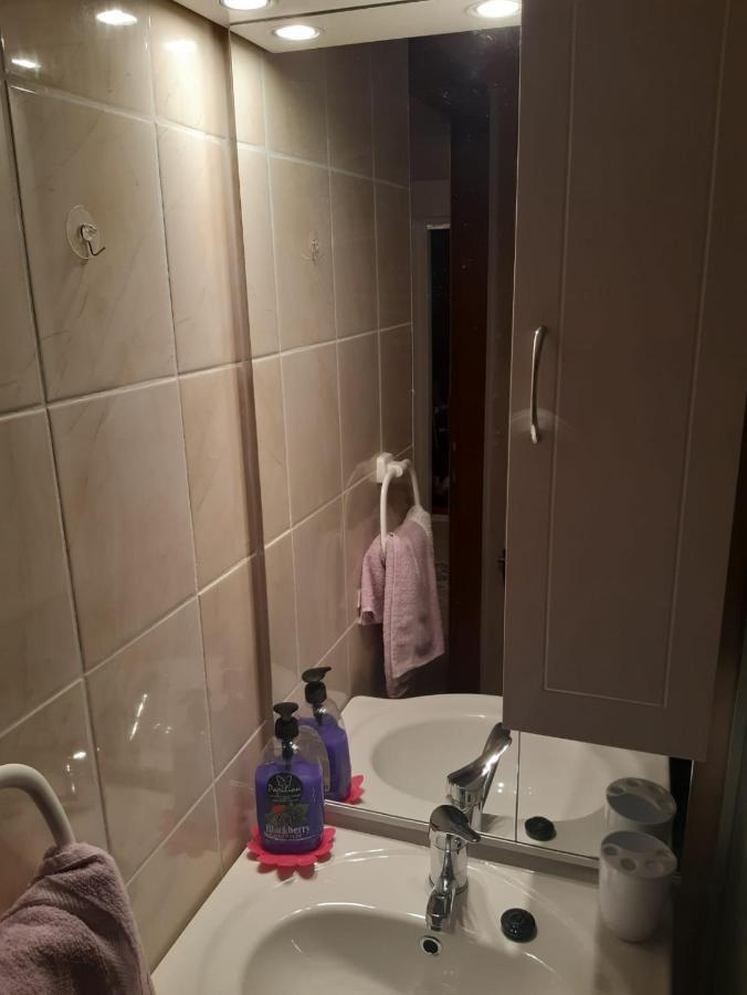 Studio Apartman Small Lili Popovaca Екстериор снимка